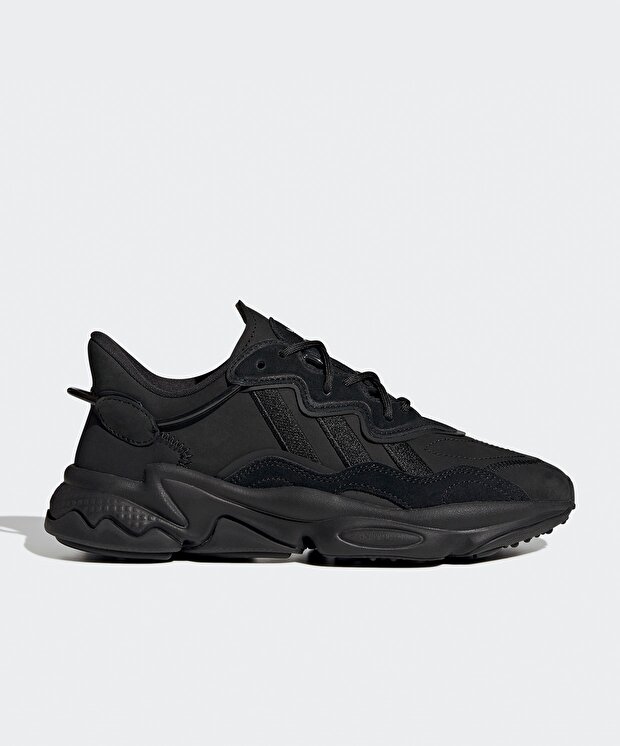 Женские кроссовки adidas Ozweego