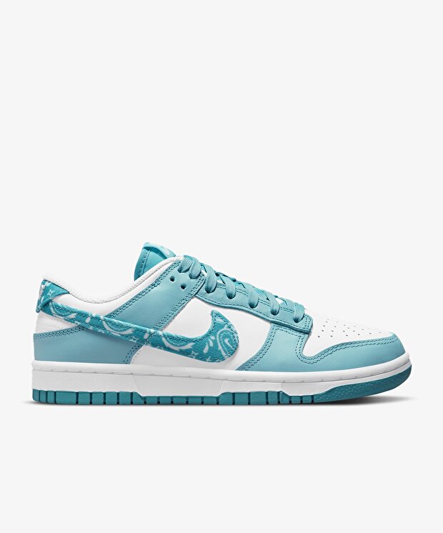 Женские кроссовки Nike Dunk Low
