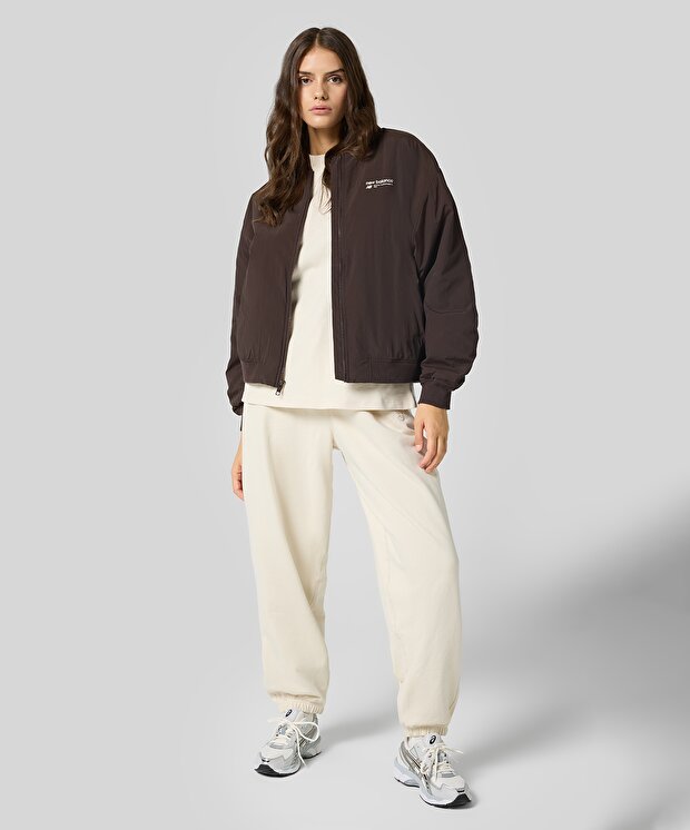Женские спортивные штаны New Balance Athletics French Terry Jogger