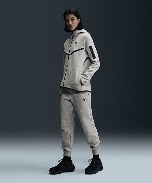 Женские спортивные штаны Nike Sportswear Tech Fleece Mid-Rise Sweatpants