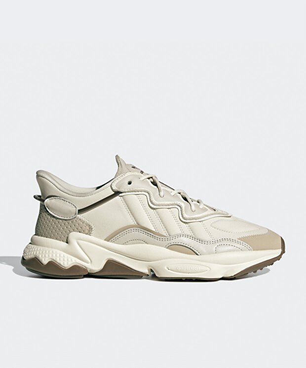 Женские кроссовки adidas Ozweego