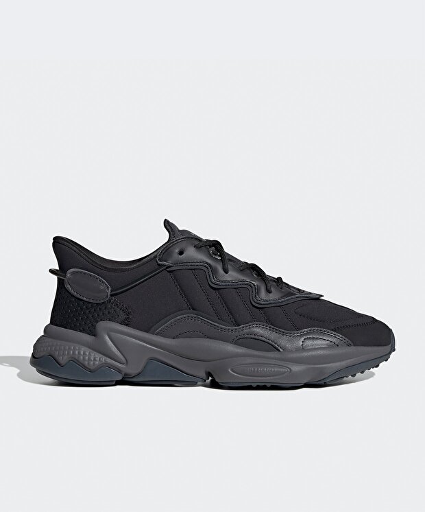 Мужские кроссовки adidas Ozweego