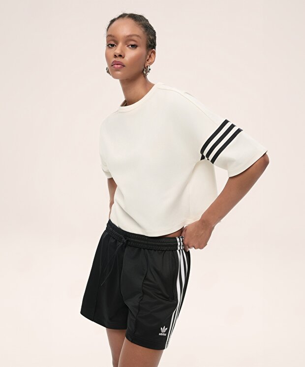 Женская футболка adidas Neuclassics