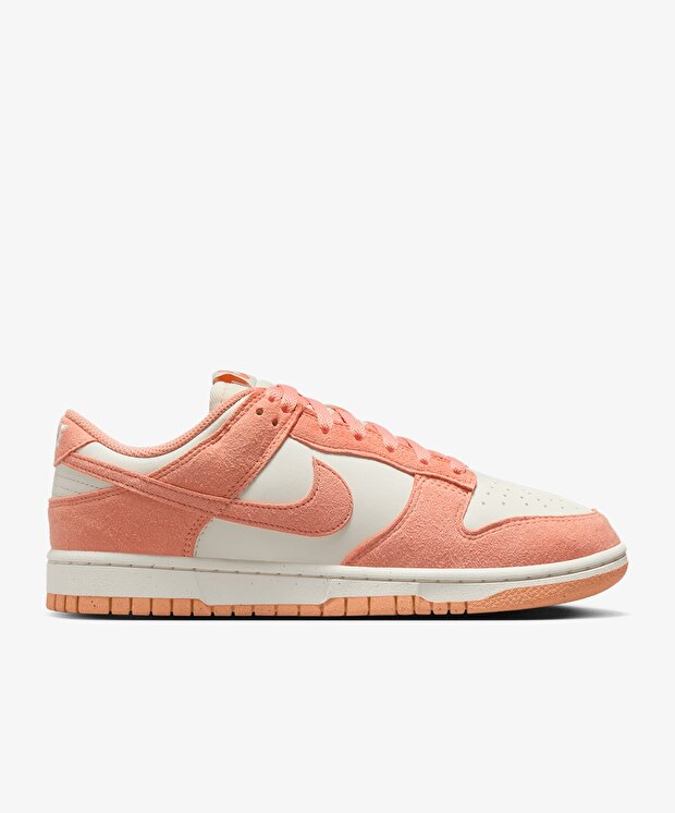 Женские кроссовки Nike Dunk Low