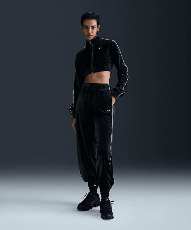 Женские спортивные штаны Nike Sportswear Collection Mid-Rise Velour Sweatpants