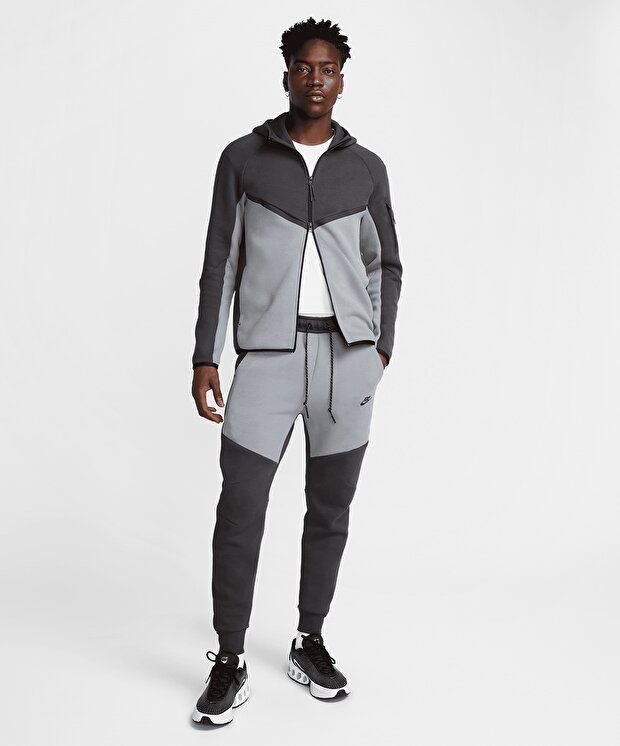 Мужские спортивные штаны Nike Tech Fleece Sweatpants