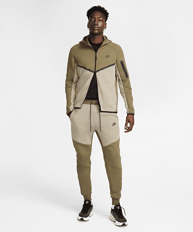 Мужские спортивные штаны Nike Tech Fleece Sweatpants