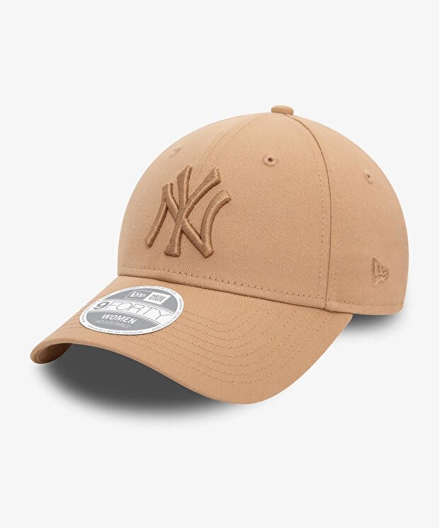 Женская кепка New Era New York Yankees League Essentials 9Forty