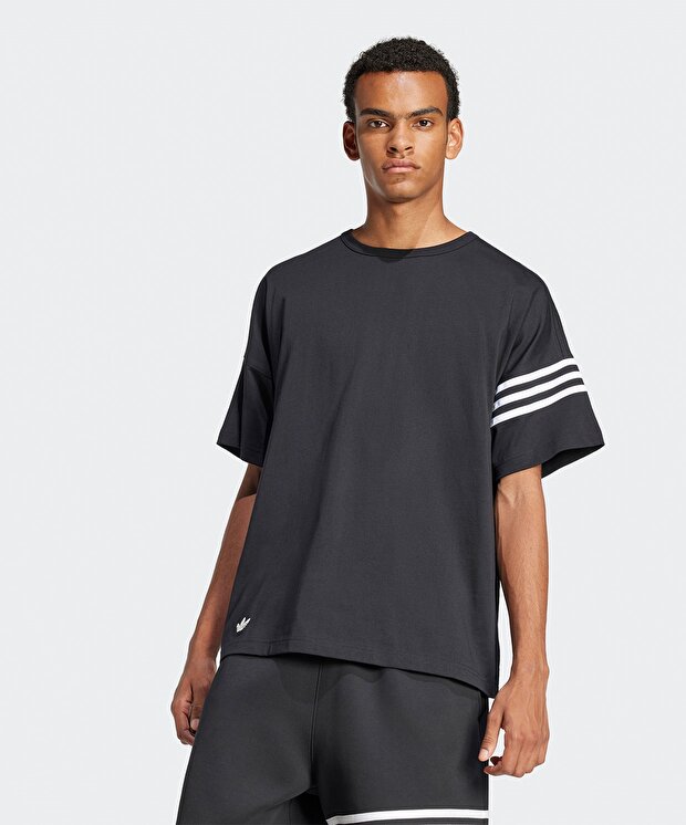 Мужская футболка adidas Neuclassics