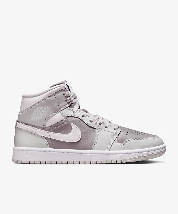 Женские кроссовки Jordan Air 1 Mid