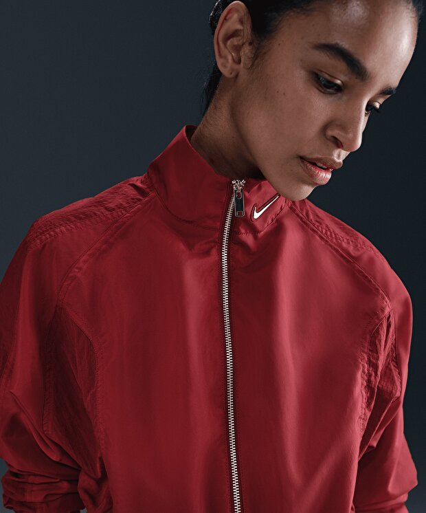 Женская куртка Nike Sportswear Woven