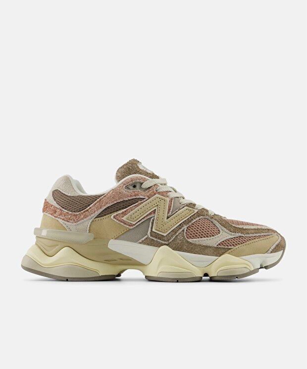 Женские кроссовки New Balance 9060 Lifestyle для бега