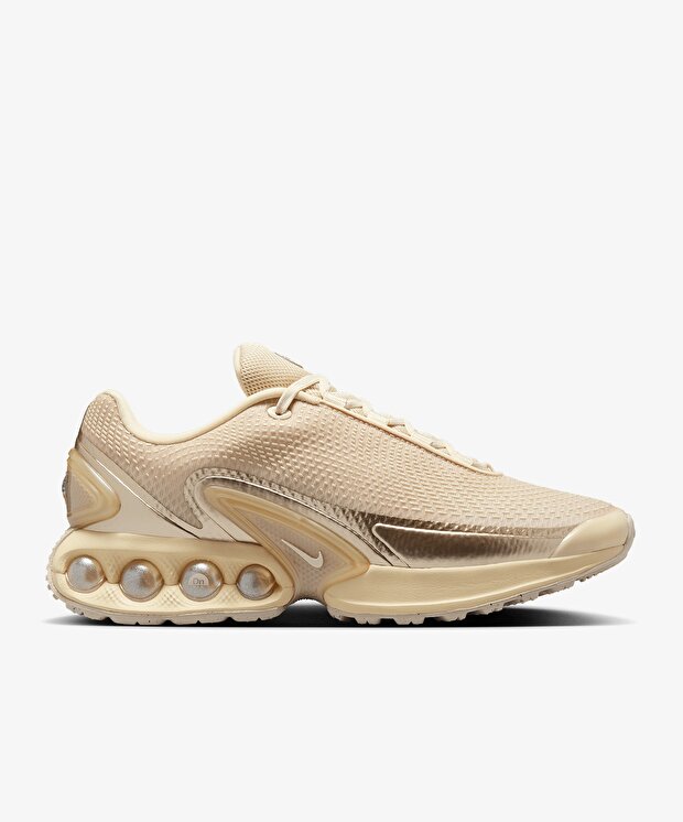 Женские кроссовки Nike Air Max DN