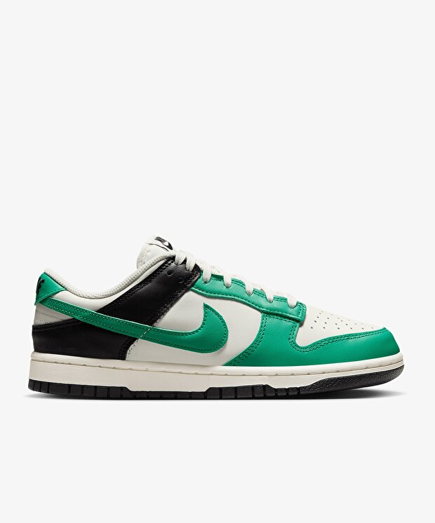 Женские кроссовки Nike Dunk Low