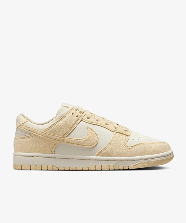 Женские кроссовки Nike Dunk Low