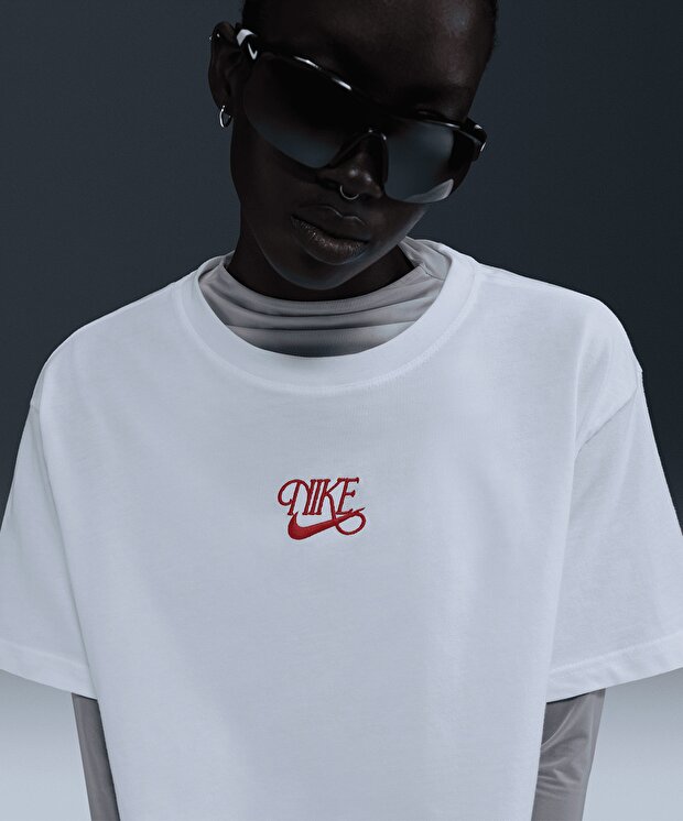 Женская футболка Nike Sportswear Short-Sleeve Crop