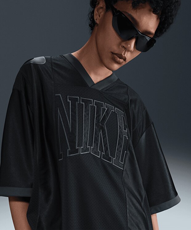 Женская футболка Nike Sportswear Street Oversized Short-Sleeve Graphic Jersey