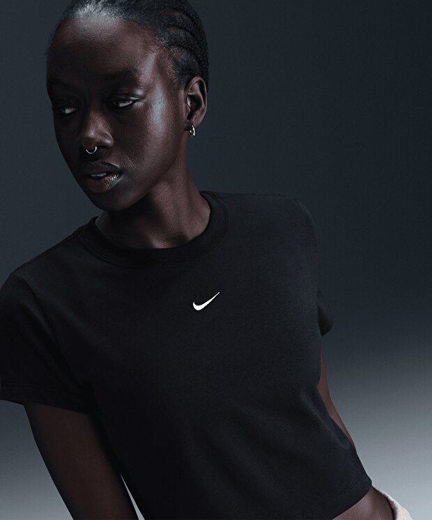 Женская футболка Nike Sportswear Chill Knit Cropped