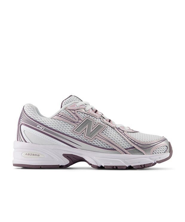 Женские кроссовки New Balance 740 Lifestyle на каждый день