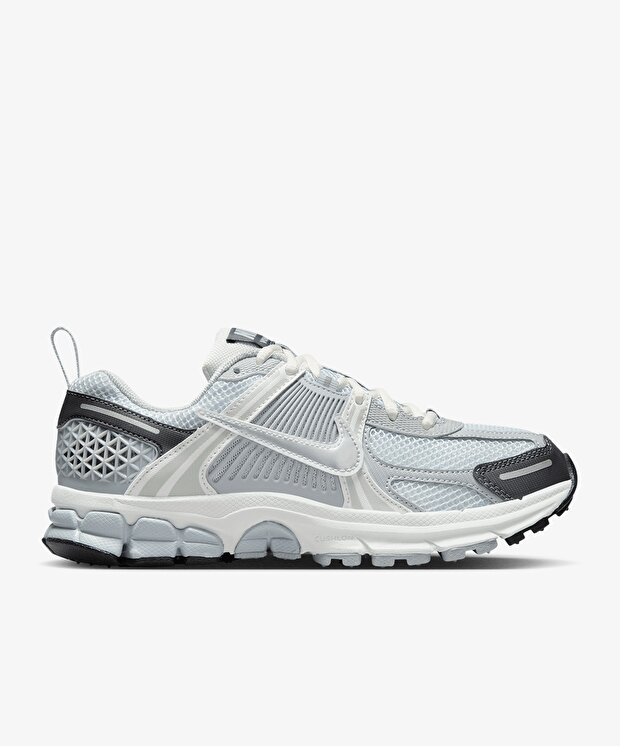 Подростковые кроссовки Nike Vomero 5 (Gs)