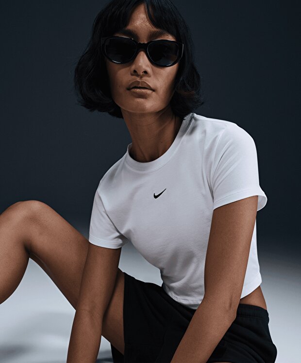 Женская футболка Nike Sportswear Chill Knit Cropped