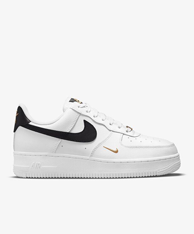 Женские кроссовки Nike Air Force 1 '07 Essential