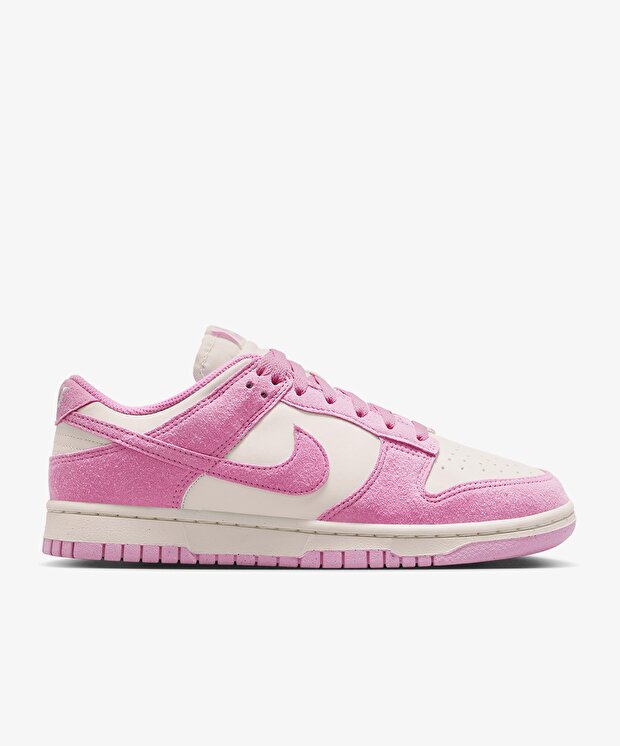 Женские кроссовки Nike Dunk Low