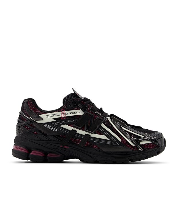 Женские кроссовки New Balance 1906 Lifestyle на каждый день