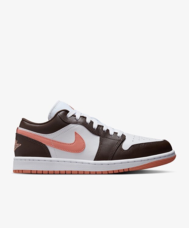 Женские кроссовки Jordan Air 1 Low