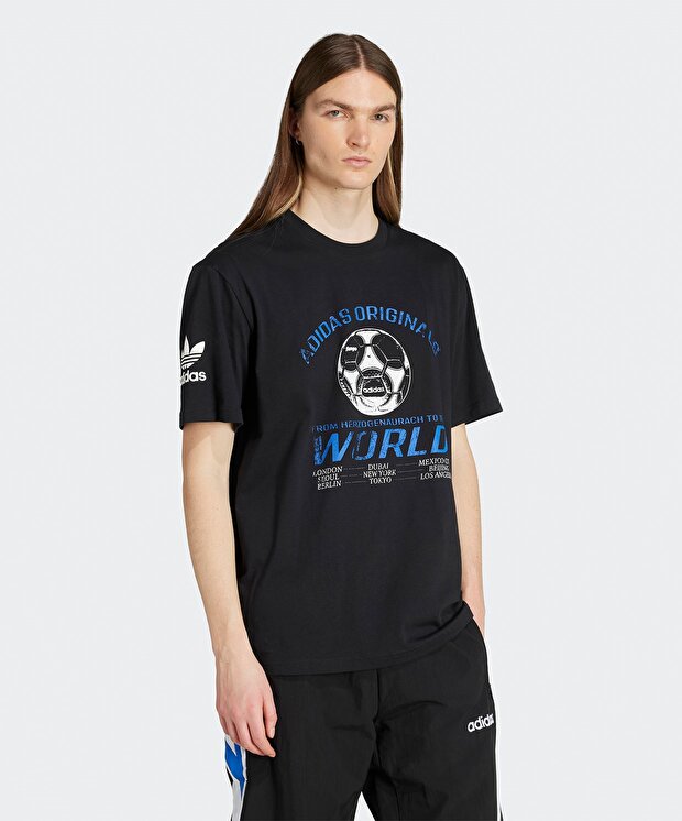 Мужская футболка adidas 90s Football Graphic для футбола