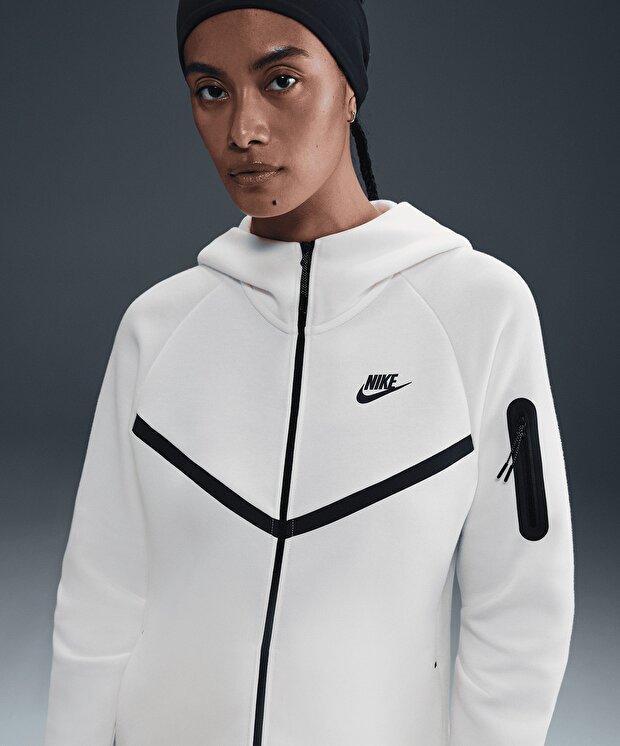 Женская куртка Nike Sportswear Tech Fleece Windrunner Full-Zip Hoodie для бега