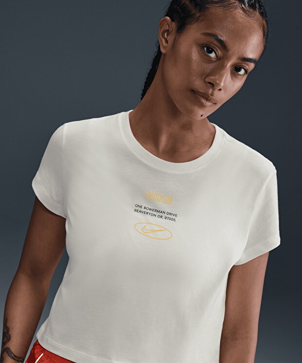 Женская футболка Nike Sportswear Graphic
