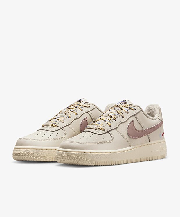 Nike Air Force 1 LV8 1 (Gs) - Görsel 4
