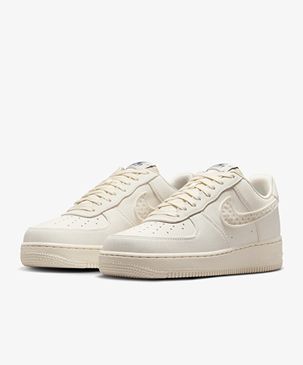 Nike Air Force 1 '07 LX - Görsel 4