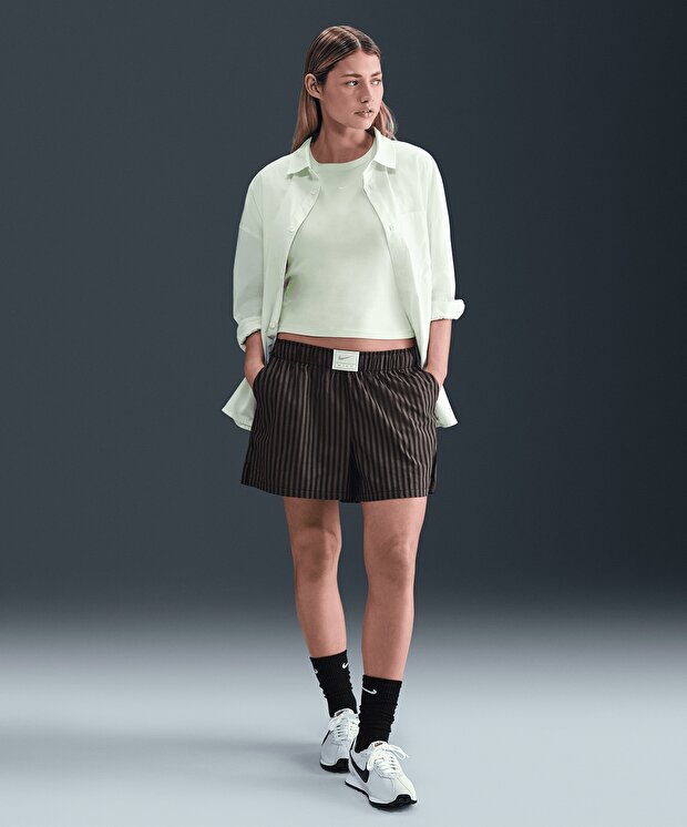 Женские шорты Nike Sportswear Chill Poplin Striped Shorts