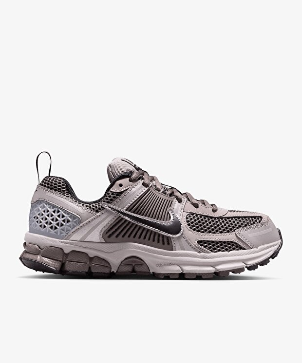 Подростковые кроссовки Nike Vomero 5 (Gs) для бега