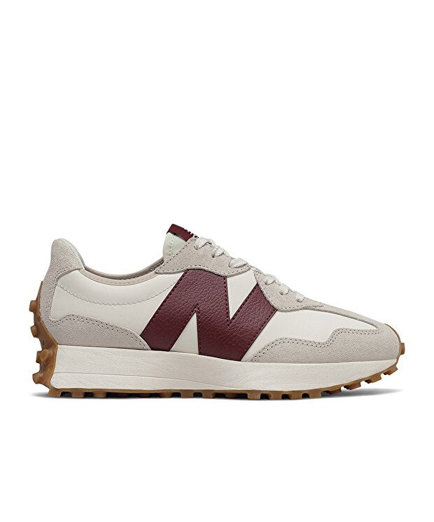 Женские кроссовки New Balance 327 Lifestyle на каждый день