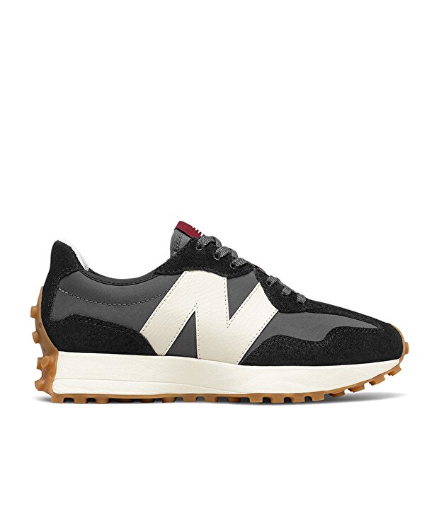 Женские кроссовки New Balance 327 Lifestyle на каждый день