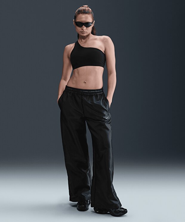 Женские спортивные штаны Nike Sportswear Windrunner Pants для бега