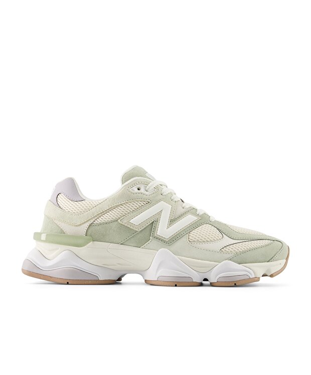 Женские кроссовки New Balance 9060 Lifestyle для бега