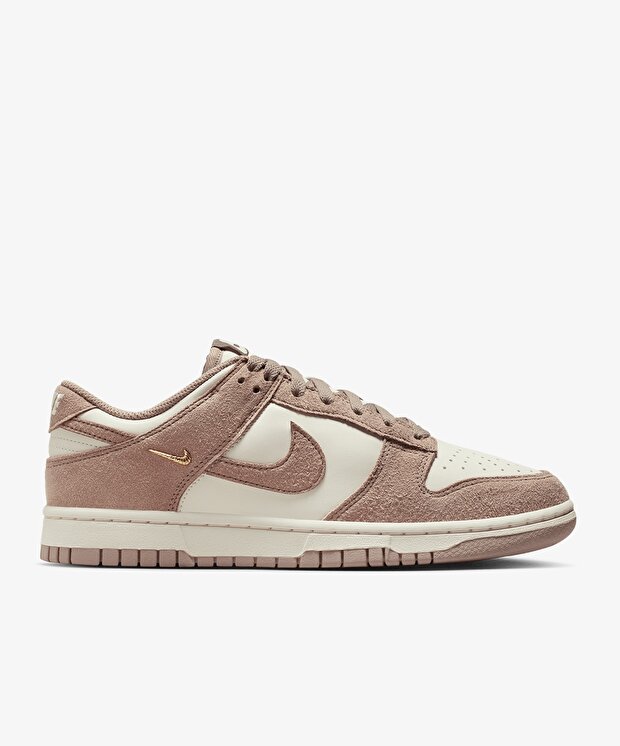 Женские кроссовки Nike Dunk Low
