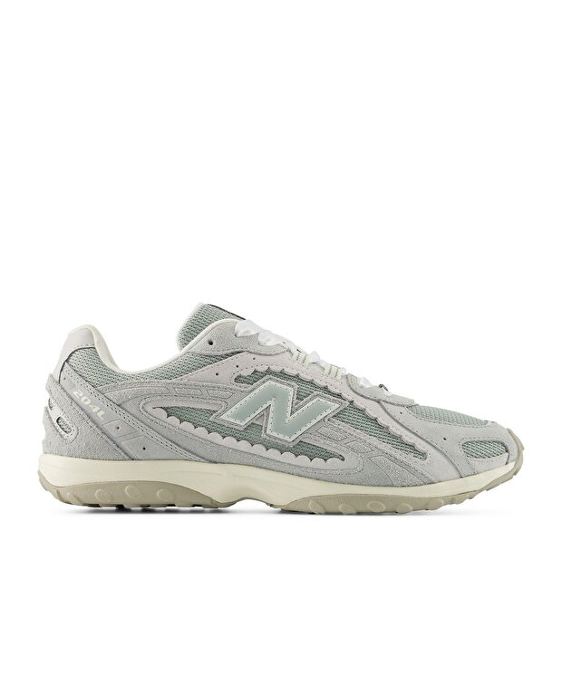 Женские кроссовки New Balance 204L Lifestyle Womens на каждый день