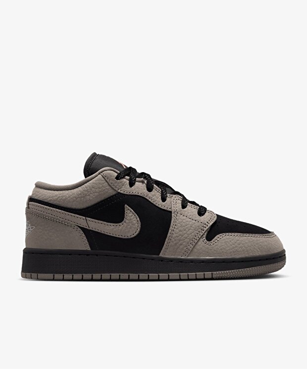 Подростковые кроссовки Jordan Air 1 Low SE (Gs)