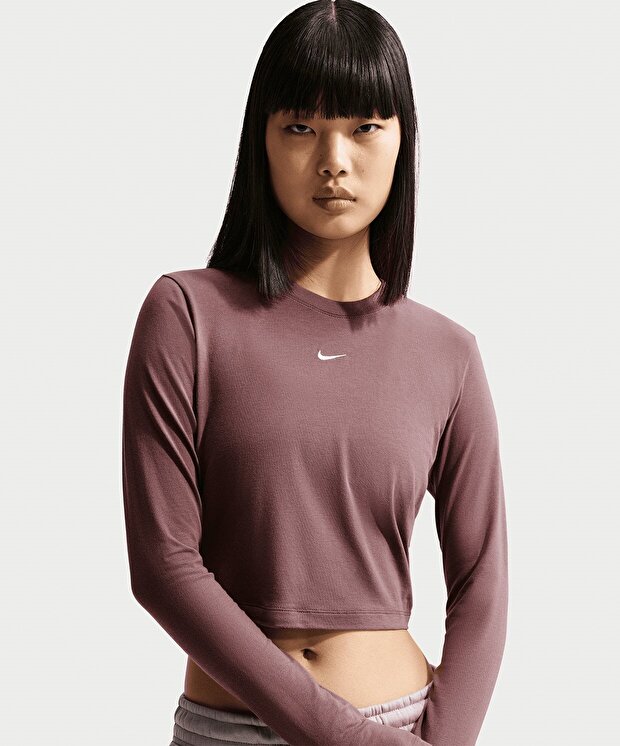 Женская футболка Nike Sportswear Chill Knit Slim Long-Sleeve Cropped Top