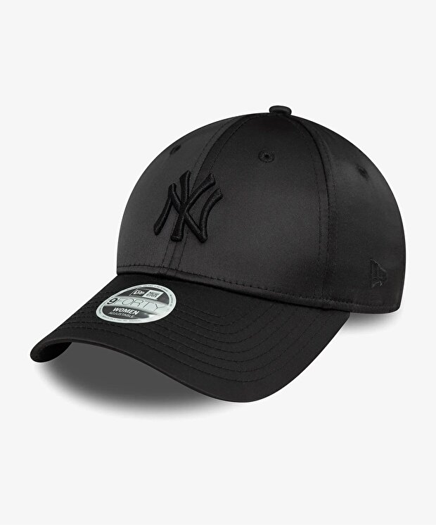 Женская кепка New Era New York Yankees Satin 9Forty