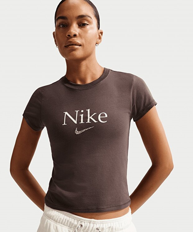 Женская футболка Nike Sportswear Cropped