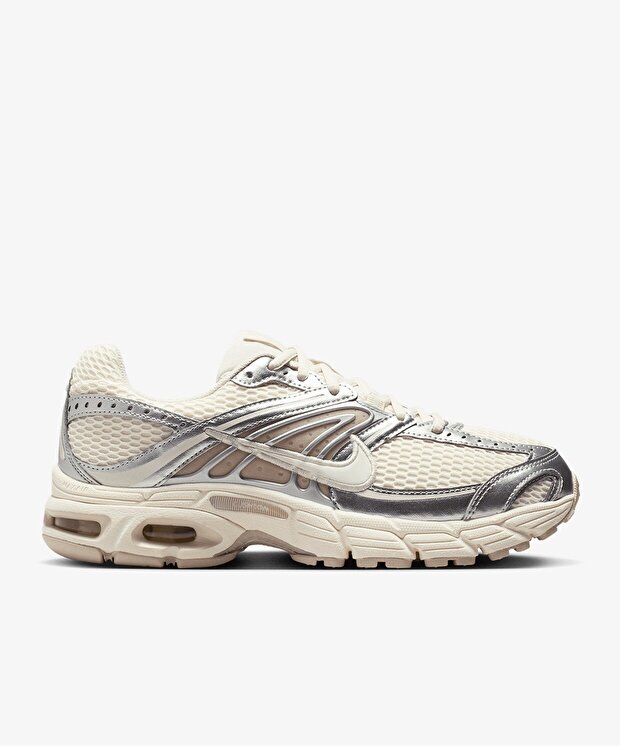 Женские кроссовки Nike Air Max Moto 2K
