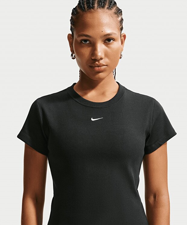 Женская футболка Nike Sportswear Tight Ribbed Short-Sleeve