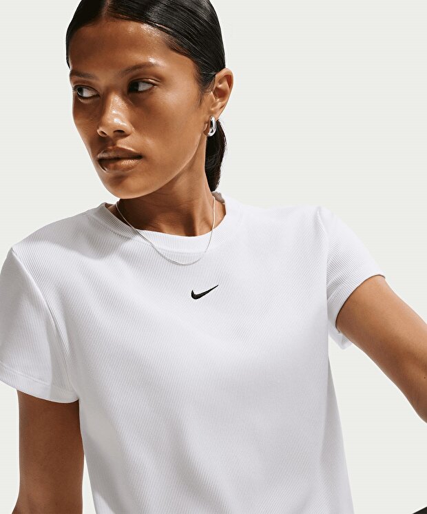Женская футболка Nike Sportswear Tight Ribbed Short-Sleeve